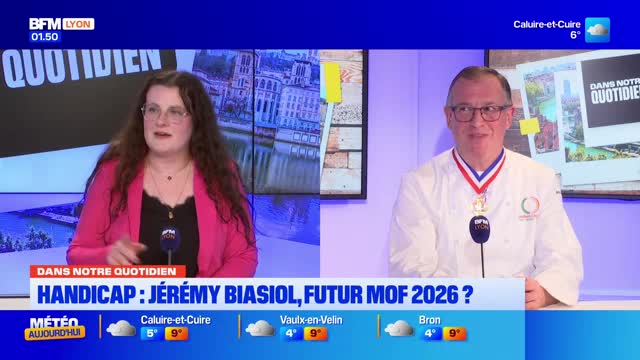 A woman in a bright pink blazer speaks into a microphone on a BFM Lyon set. Beside her, a man in a chef's jacket with a medal around his neck smiles. A woman in a bright pink blazer speaks into a microphone on a BFM Lyon set. Beside her, a man in a chef's jacket with a medal around his neck smiles.