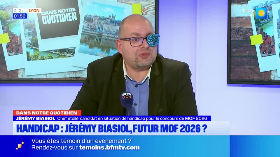 A man with a blue eye patch speaks into a microphone. Behind him, a screen displays photos of Lyon and the BFM Lyon logo.