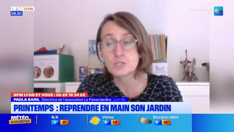 A woman with glasses speaks directly to the camera, her face framed by a bookshelf. Below her, the BFM Lyon chyron announces "Printemps: Reprendre en main son jardin."