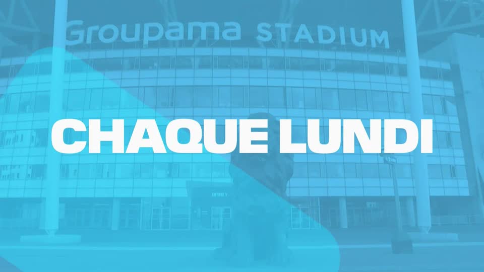 The Groupama Stadium stands behind a large white text overlay that reads "CHAQUE LUNDI." A faint silhouette of a statue is visible in front of the stadium. The Groupama Stadium stands behind a large white text overlay that reads "CHAQUE LUNDI." A faint silhouette of a statue is visible in front of the stadium.