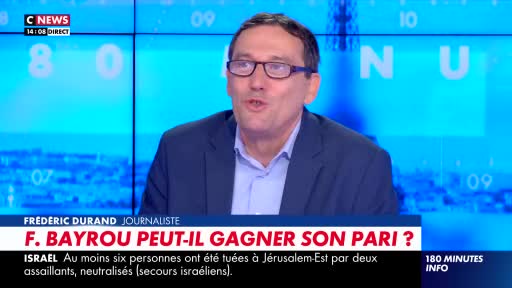 The man in glasses is speaking on a CNews broadcast, his mouth open as he gestures. Below, a headline asks if Bayrou can win his bet, with a news ticker mentioning Jerusalem.

