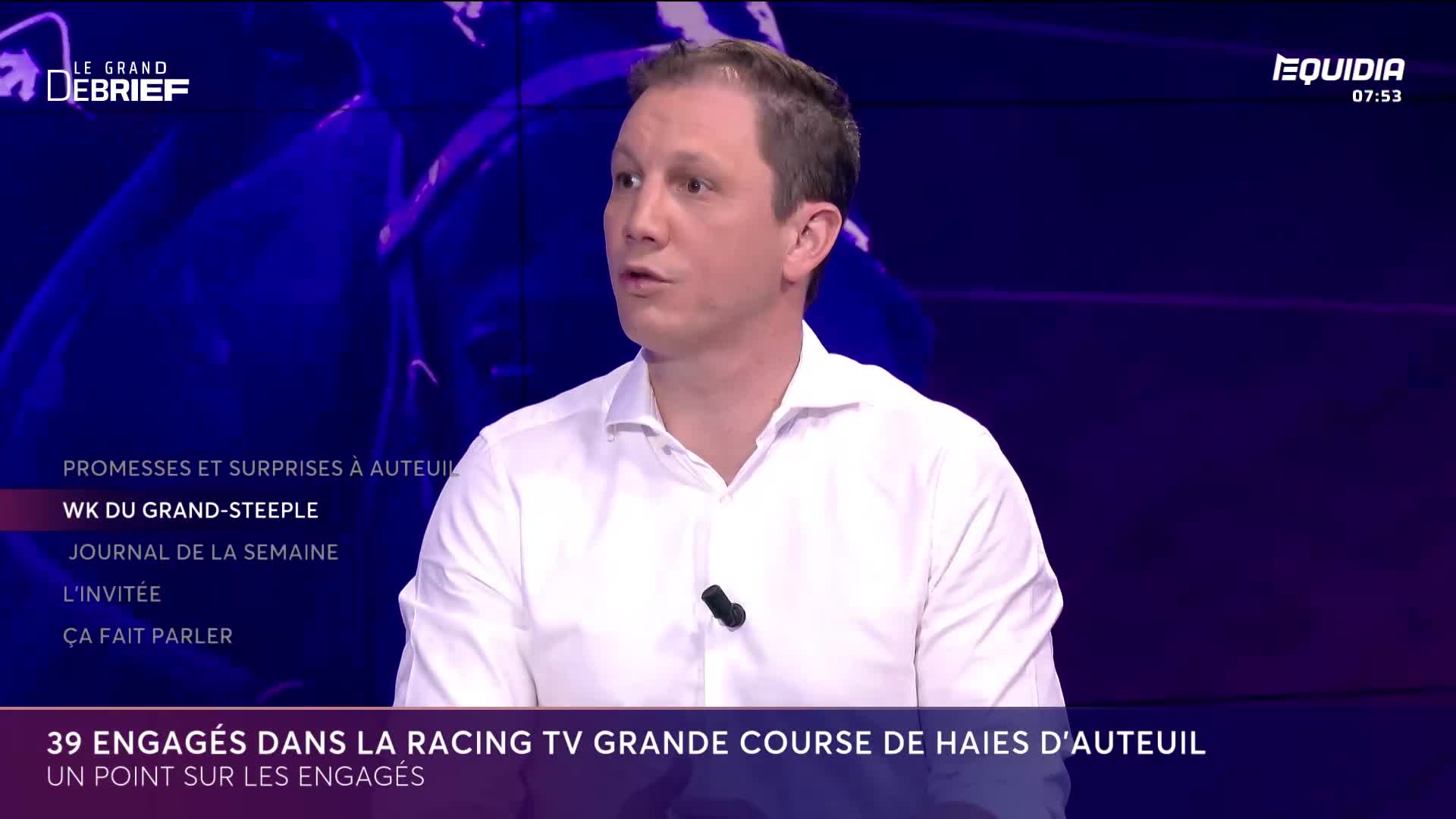 The commentator on Equidia is discussing the Grand Steeple-Chase de Paris. He's talking about the 39 horses entered in the big race at Auteuil.