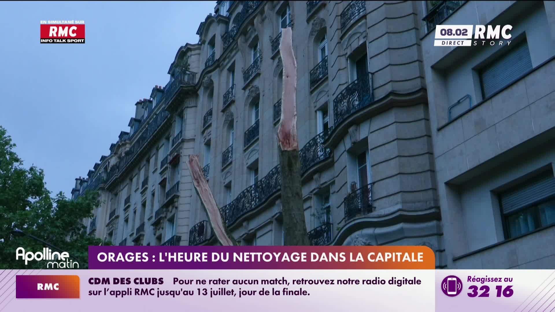 A tree trunk, stripped bare, stands in front of a Parisian building. The RMC Story logo suggests this is coverage of storm cleanup in the capital.
