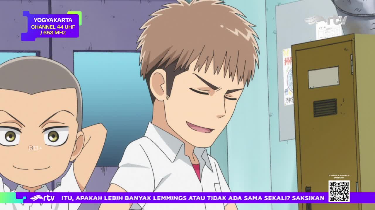 Two anime characters stand close together, one smirking slightly, the other with a less expressive look. A Rajawali TV graphic from Yogyakarta is visible in the corner, advertising a show with Indonesian text.
