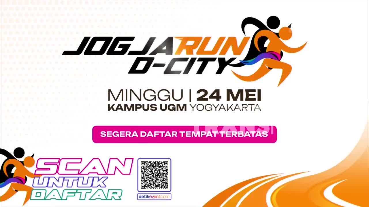 The JogjaRUN D-City event is happening on Sunday, May 24th, at UGM Campus in Yogyakarta. A bright pink banner urges immediate registration due to limited spots.