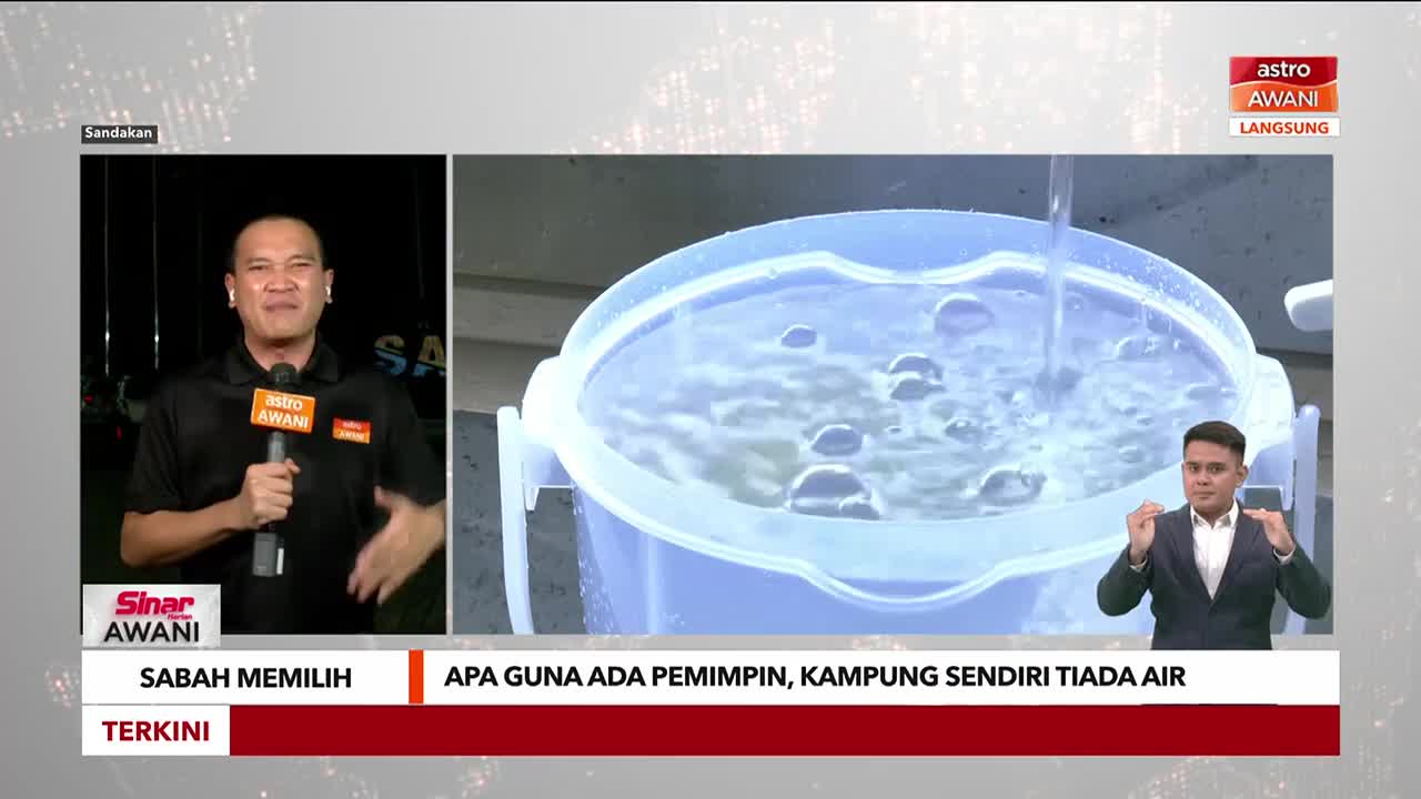 On the left, a man in a black Astro Awani shirt speaks into a microphone. To the right, a bucket fills with water as another man gestures.
