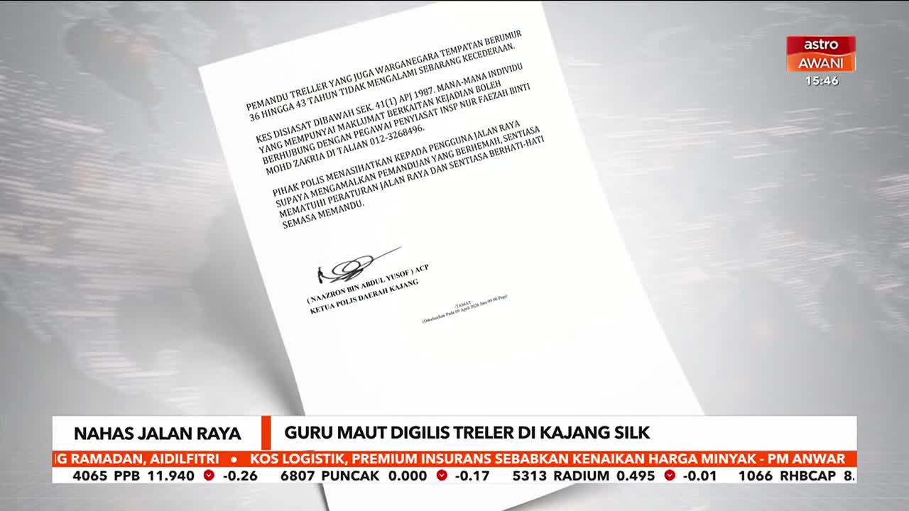 A document detailing a fatal road accident in Kajang Silk is displayed prominently. The Astro Awani logo and the time 15:46 are visible in the corner.