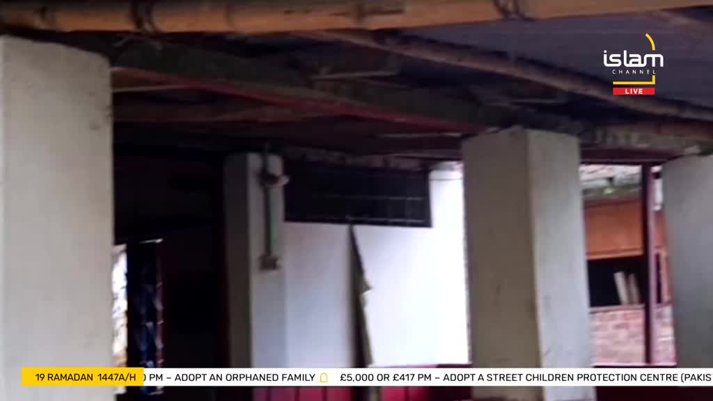 The Islam Channel logo is visible on the right, broadcasting live. A yellow banner at the bottom displays a Ramadan appeal for orphaned families and street children.