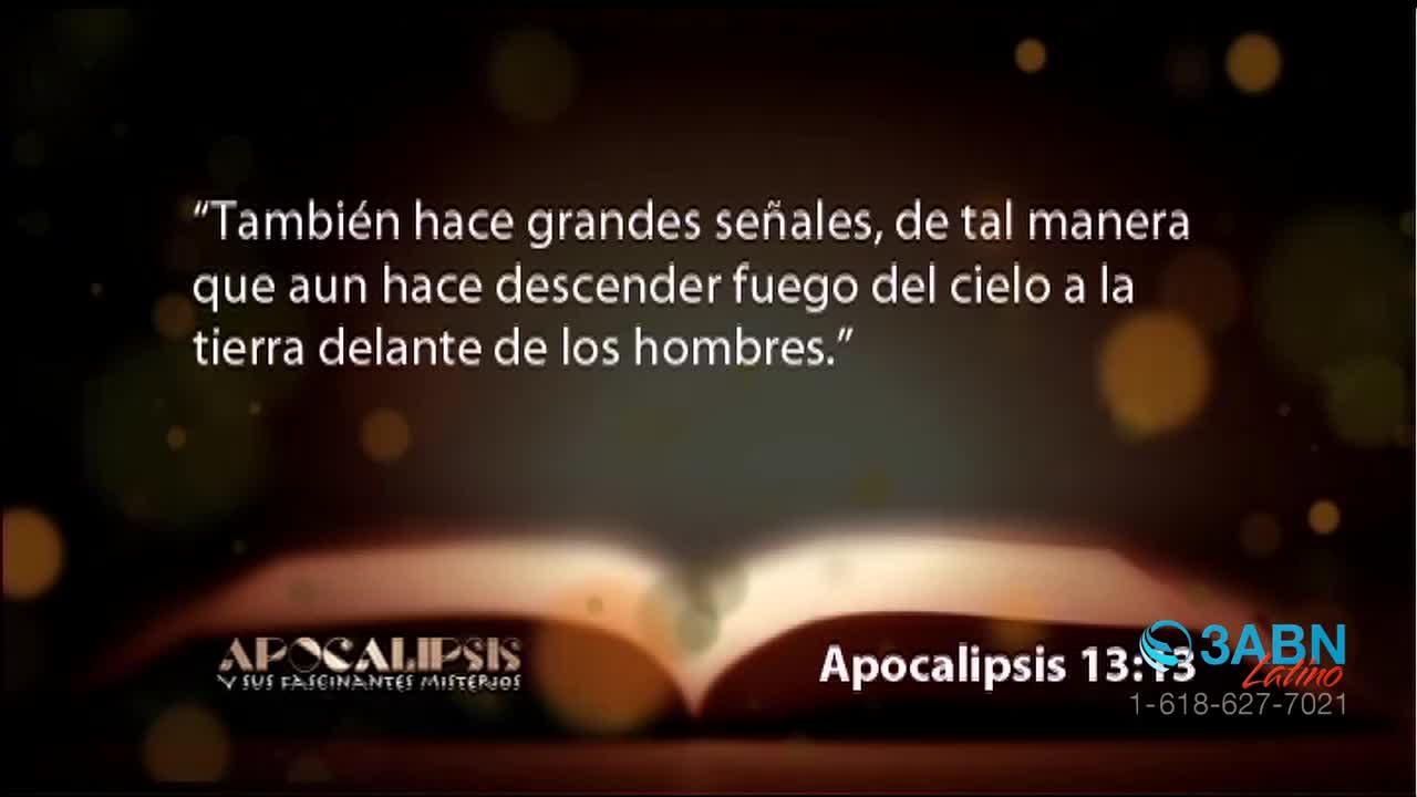 A book lies open, the pages illuminated by a warm glow. Above it, text from the book of Revelation is displayed, with the 3ABN Latino logo in the corner.

