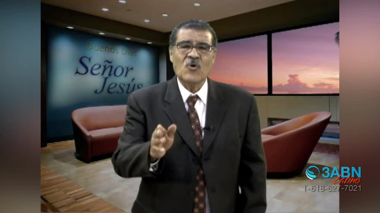 A man in a suit gestures with his hands, speaking directly to the camera. The 3ABN Latino logo is visible in the corner, and the background shows a studio set with a sunrise scene.
