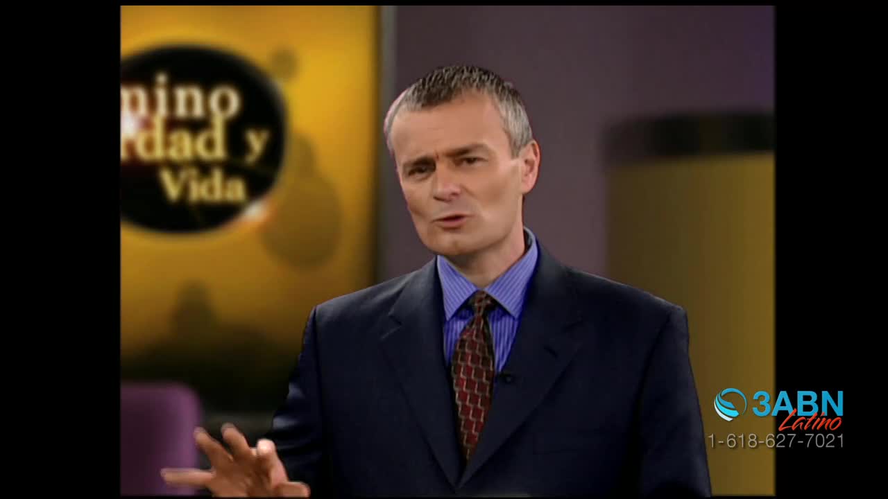 A man in a suit speaks with his hands gesturing. A logo for 3ABN Latino appears in the corner.