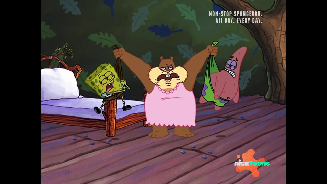 Sandy, in a pink dress, holds a screaming SpongeBob and a terrified Patrick by their limbs. They're all in a wooden room, part of a scene from a Nicktoons cartoon.
