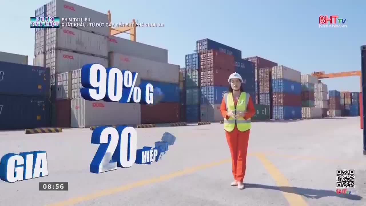 A woman in a hard hat and safety vest stands amidst towering stacks of shipping containers. Large blue and white numbers, "90%" and "20," float in the air beside her, hinting at statistics from Ha Tinh TV.
